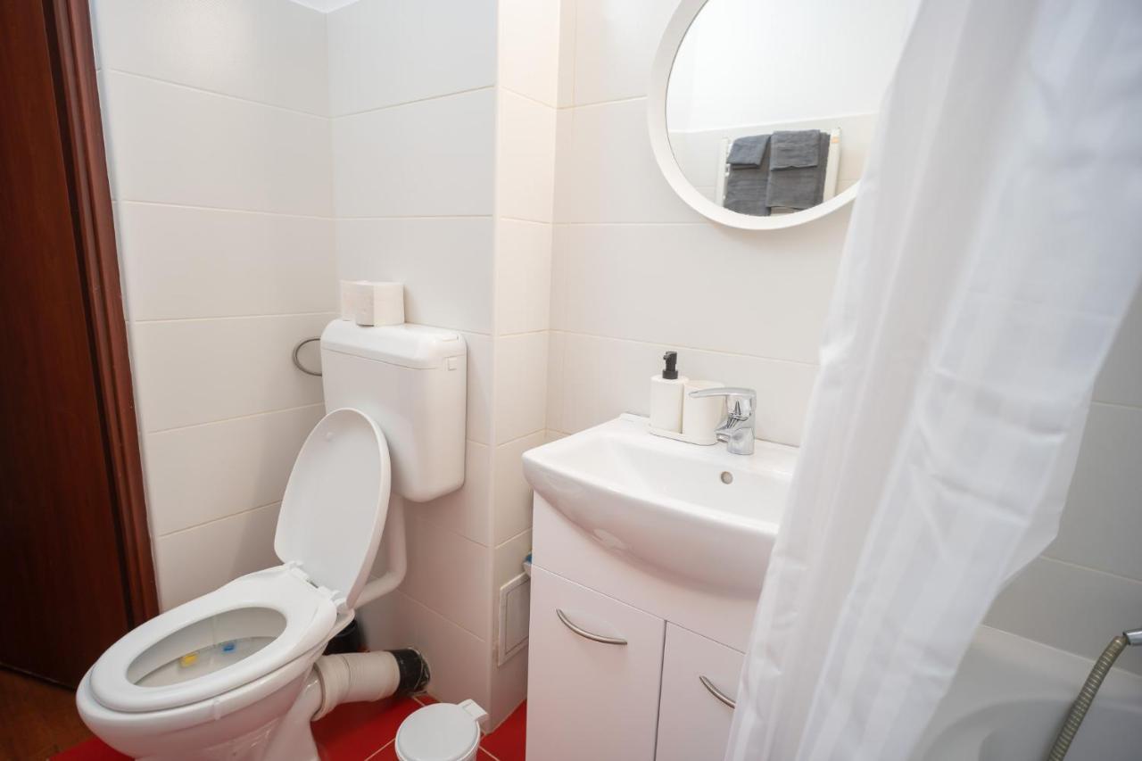 Spacious 2Br Dristor Apartment Bucareste Exterior foto
